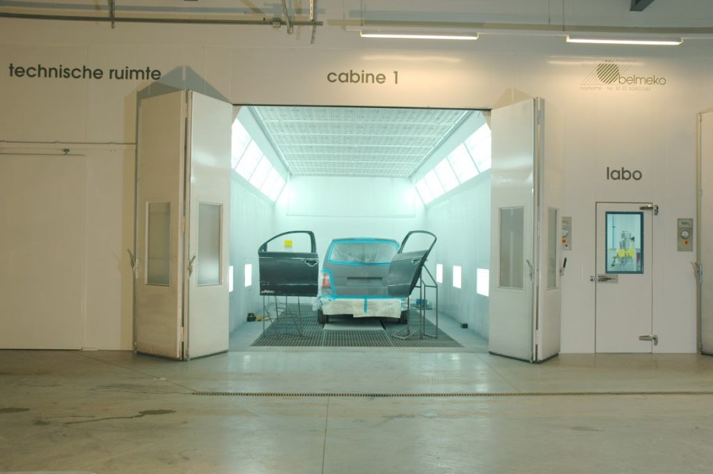 Stofarme cabine met vierdelige vouwdeur Stofarme cabine met vierdelige vouwdeur