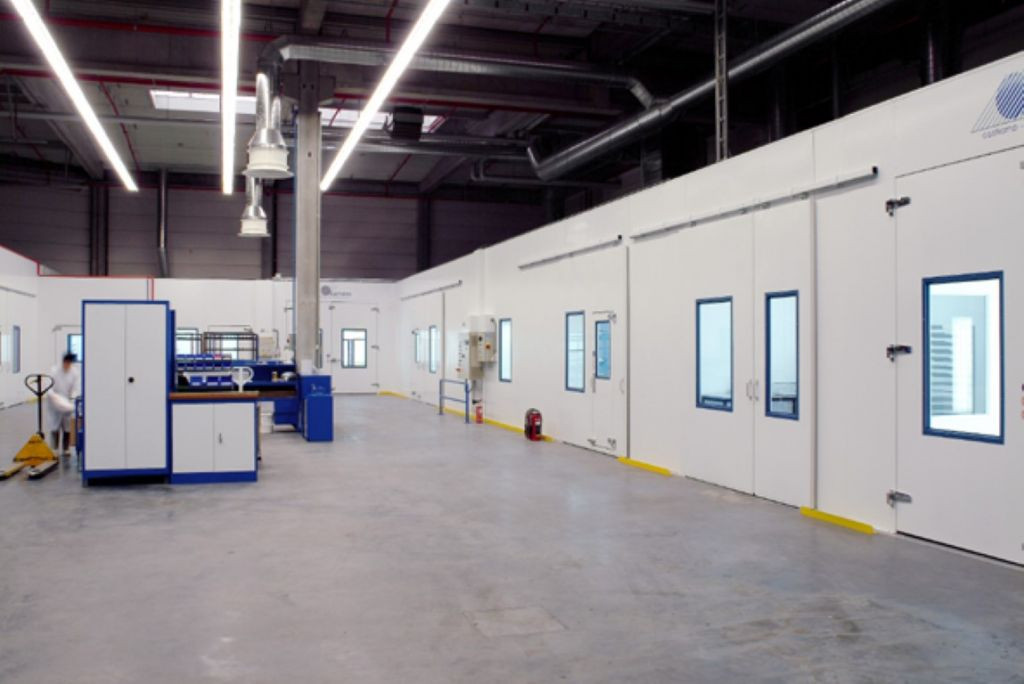 Overview of a painting department Overview of a painting department