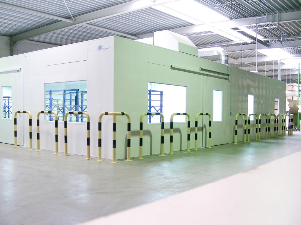 All the coating machines nicely integrated in one unit for a carpenter All the coating machines nicely integrated in one unit for a carpenter