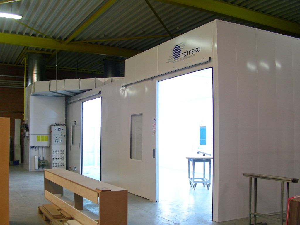 Furniture paint booth Furniture paint booth