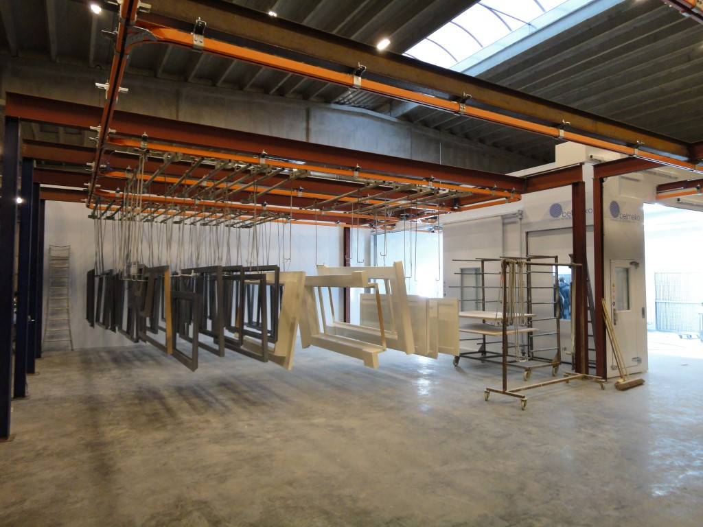 Paint shop for wooden constructions Paint shop for wooden constructions