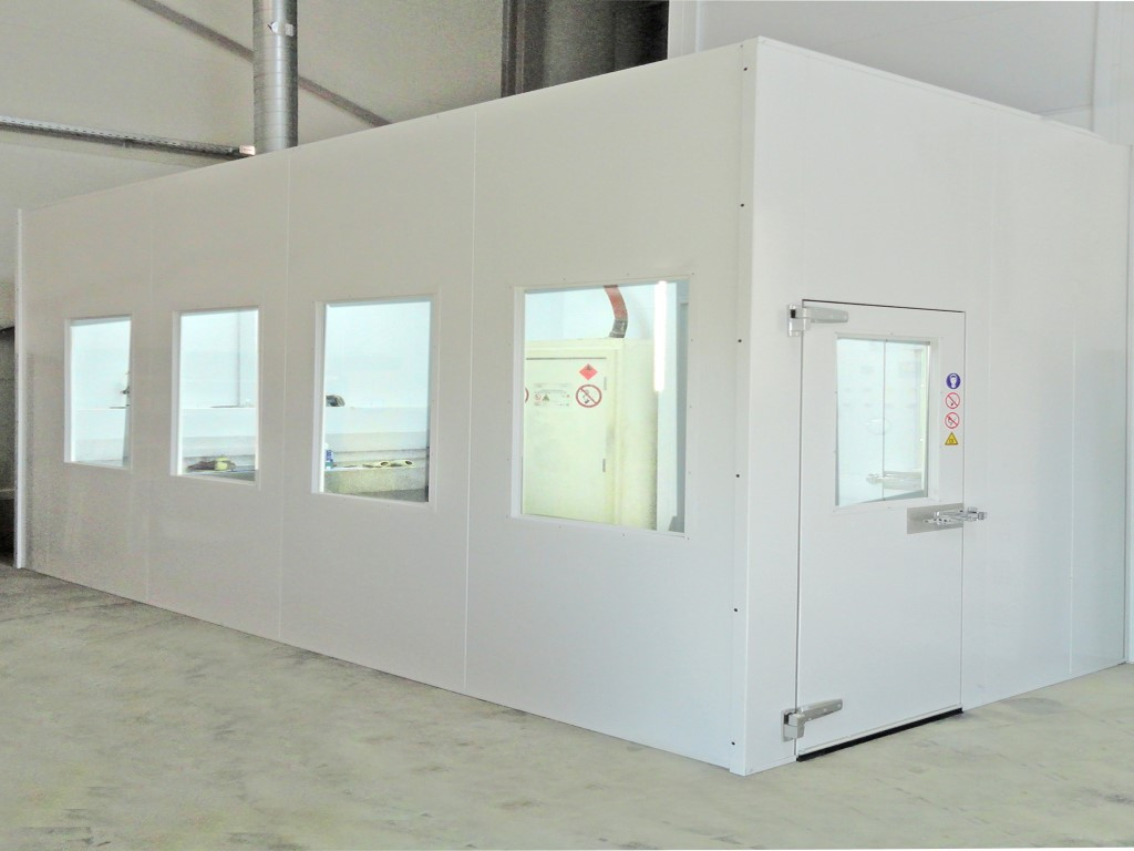 Paint mixing room to blend coating in a ventilated area Paint mixing room to blend coating in a ventilated area
