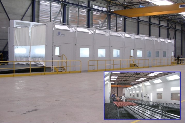 Spuitvloer voor gebouwconstructies op sokkel Spuitvloer voor gebouwconstructies op sokkel