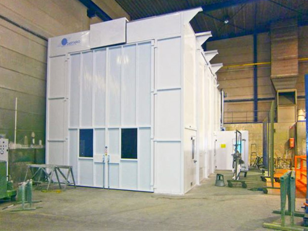 Hoge spuitcabine voor machinebouwers Hoge spuitcabine voor machinebouwers