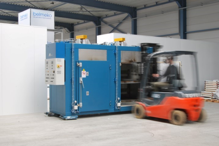 Hoge temperatuuroven (450 °C) met 4 laadzones Hoge temperatuuroven (450 °C) met 4 laadzones