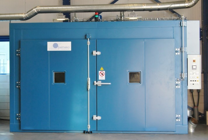 Industriële elektrische oven voor warmte behandeling van kunststoffen /glasvezel composiet Industriële elektrische oven voor warmte behandeling van kunststoffen /glasvezel composiet