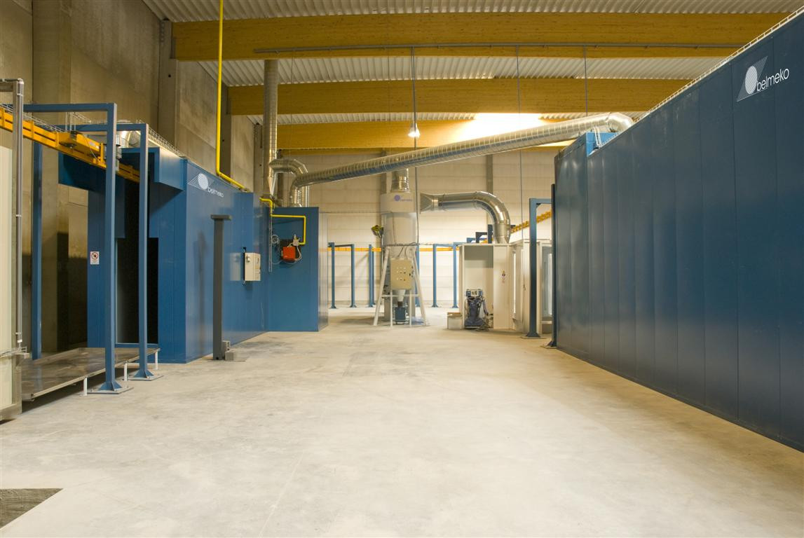 Continuous drying oven en curing oven with heat recovery; both gas-fired ovens Continuous drying oven en curing oven with heat recovery; both gas-fired ovens