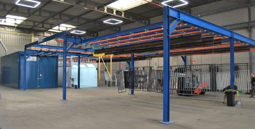 Powder coating line designed voor heavy duty pieces Powder coating line designed voor heavy duty pieces