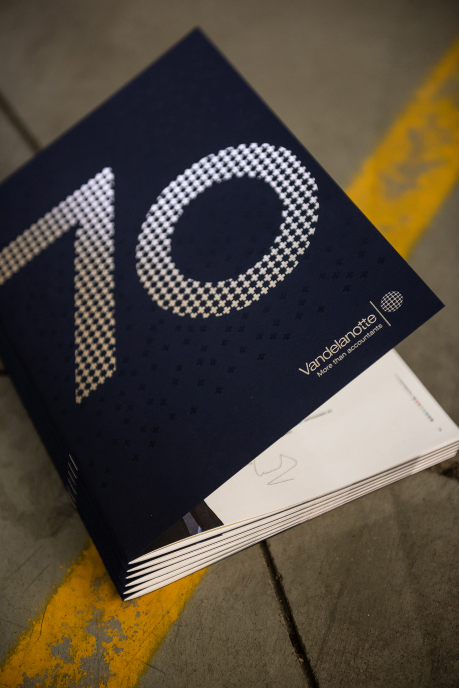 Voor de verjaardagseditie van het relatiemagazine werd alles uit de kast gehaald 