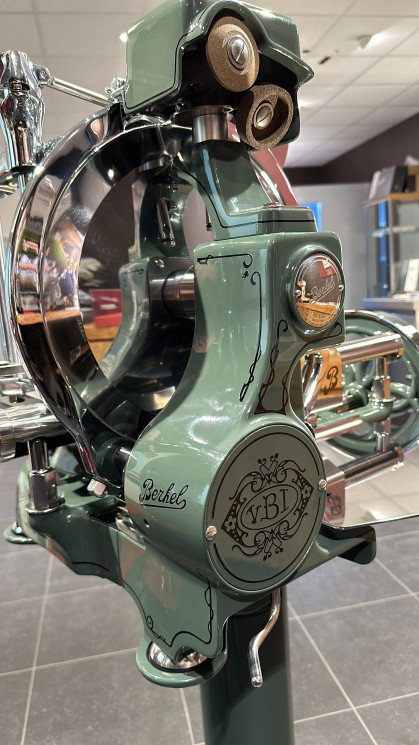 Berkel B114 Catalogusprijs 2024 excl. btw Prijs af fabriek. Op basis van afhaling. Exclusief...