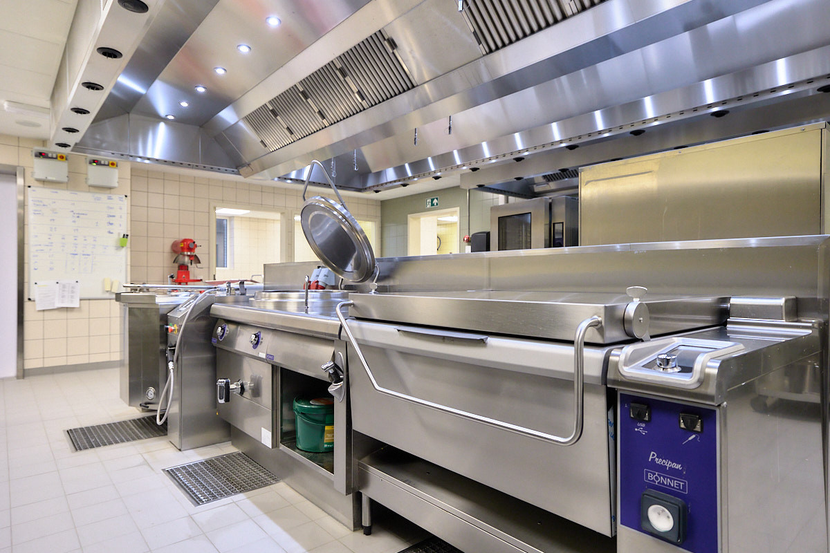 WZC 't Ponton Oostende Een functionele en praktische keuken, waar multifunctionele toestellen zoals de Bonnet Precipan...
