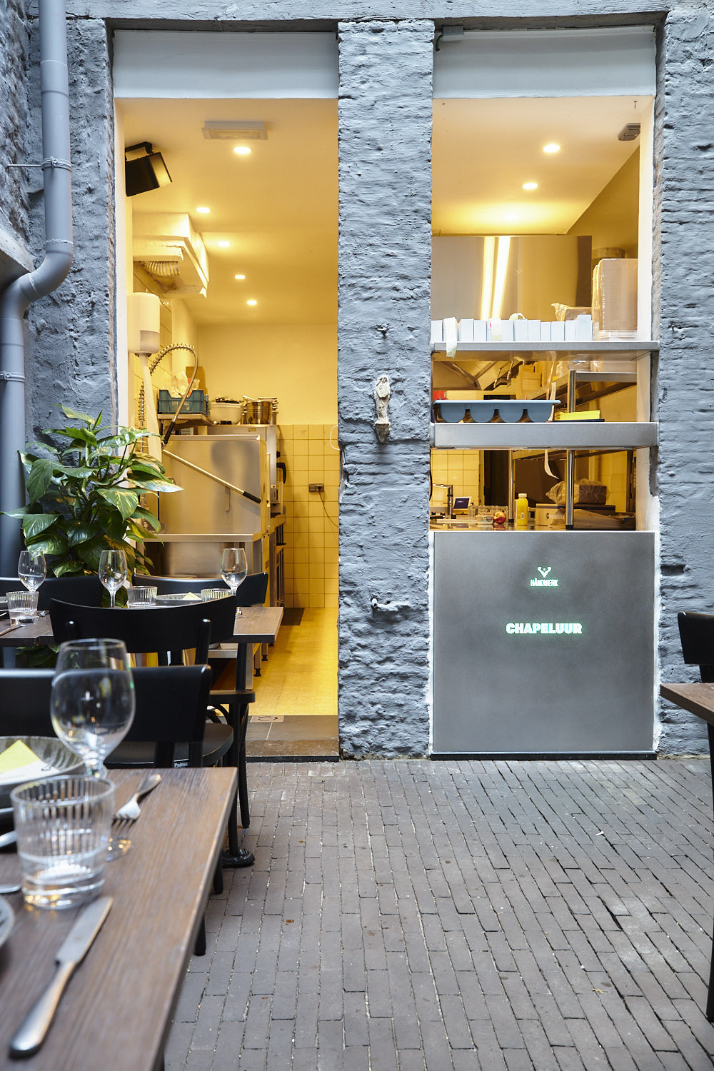 Chapeluur is dé nieuwe krokettenbar van Gent. Met meer dan twintig verschillende soorten komt...
