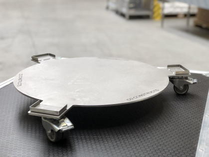 RVS onderstel Berkel flywheel Ø480/610mm AISI 304 5mm RVS AISI 304 5mm plaat met positionering profiel tbv de poten voorzien van 3 zwenkwielen met...