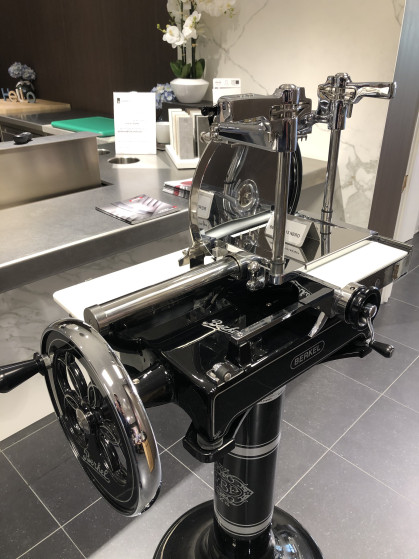 Berkel P15 inclusief voet Catalogusprijs januari 2025 excl. btw Prijs af fabriek. Op basis van afhaling. Exclusief...