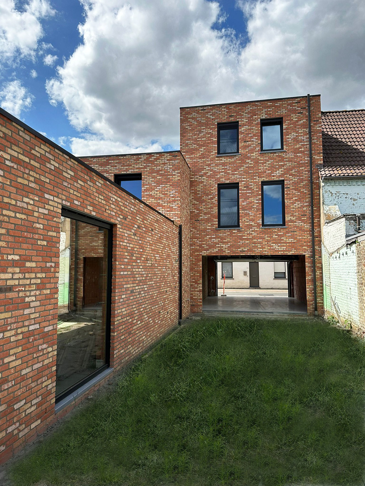 Thermisch isolerend glas voor comfort in elk seizoen.