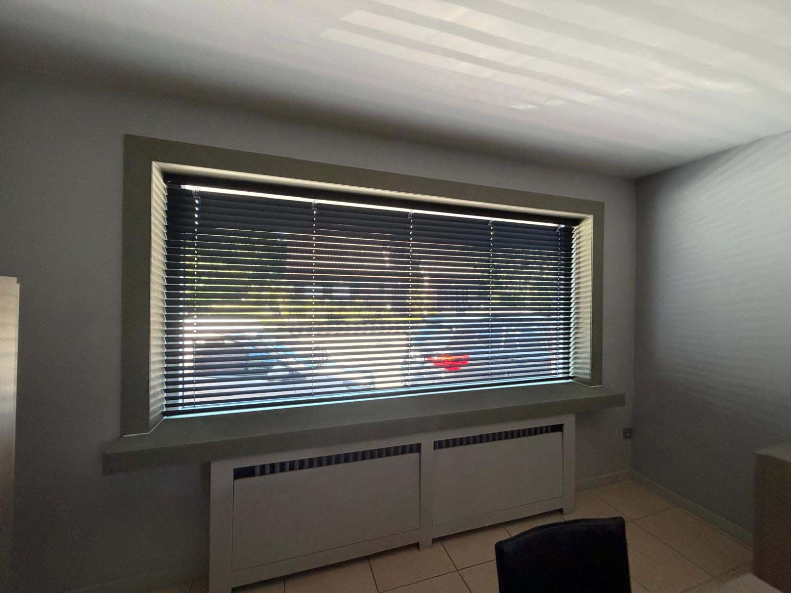 Zonwering binnen voor zachte lichtinval en meer privacy.