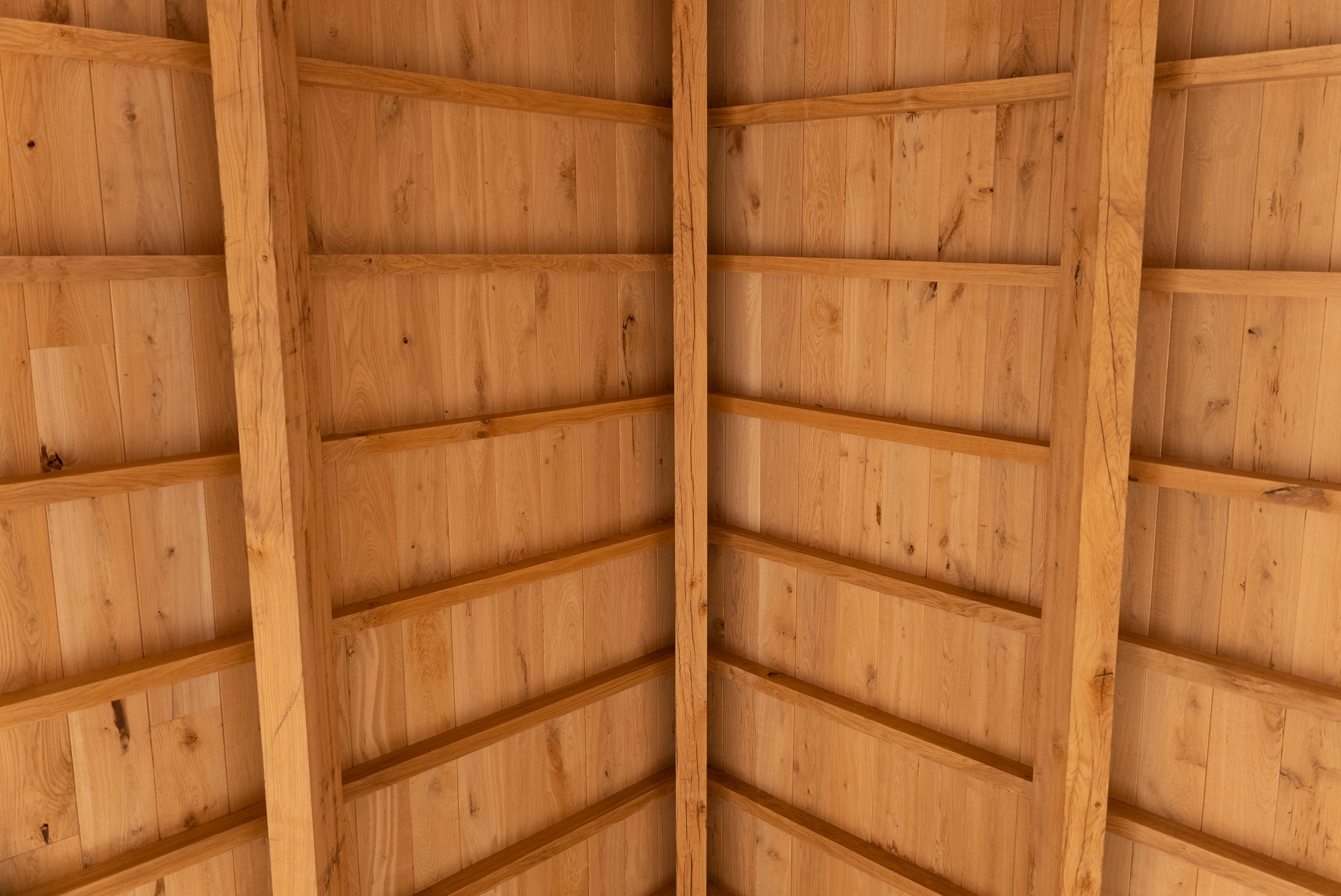 Aanbouw carport in eik - dakstructuur - eiken onderdak