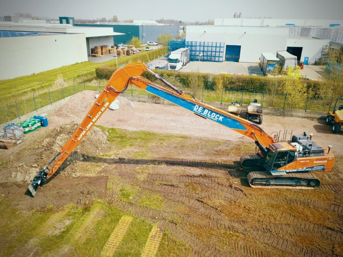 1114-01 Rupskraan 44,5t DX340LC-5 LONGREACH 20,5m 6