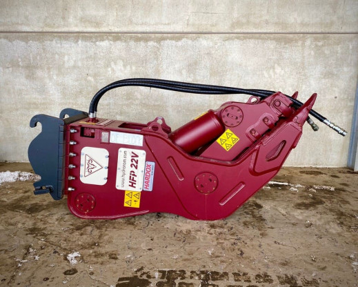 1412-03 - Vergruizer Vast 18-30 ton HFP-22V 2200kg CW40