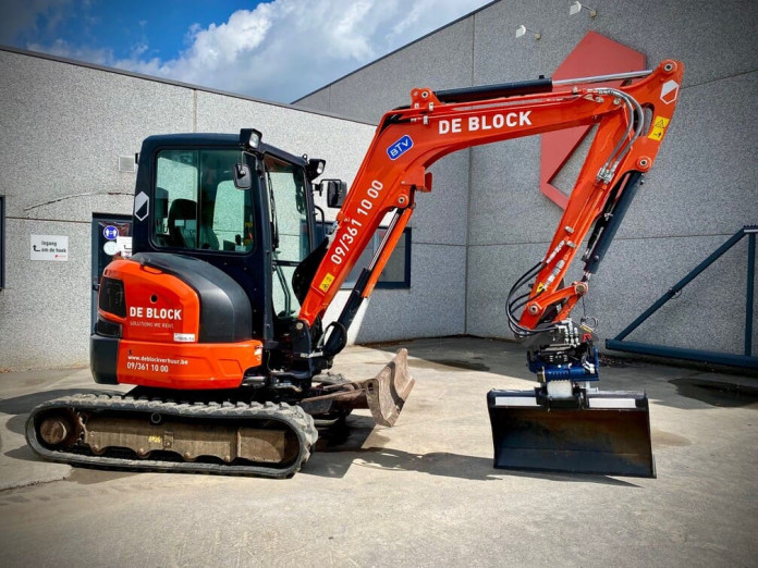 1454 - Minigraver 3,5t met tiltrotator 2