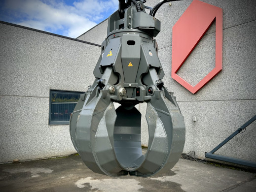 1466 Poliepgrijper 20 - 30 ton CW40 2
