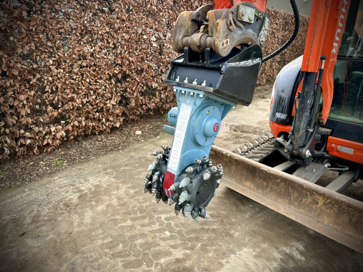 1468 - Demolitionfrees Kraan 1,5-2,5 ton R0R1 Rockwheel C2 3