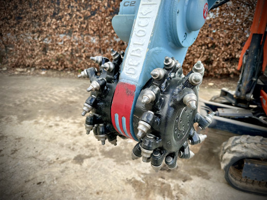 1468 - Demolitionfrees Kraan 1,5-2,5 ton R0R1 Rockwheel C2 4