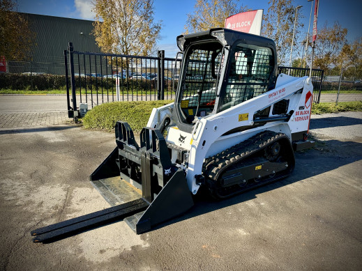 3107 Bobcat rups 2800kg T450 1