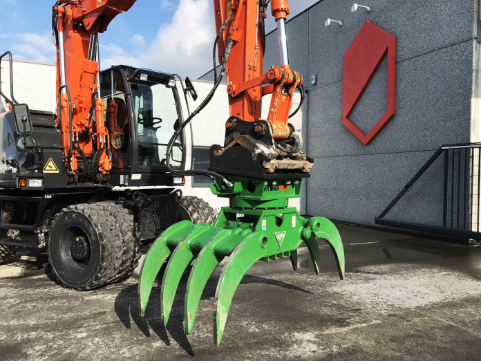 Bomengrijper CW40 open