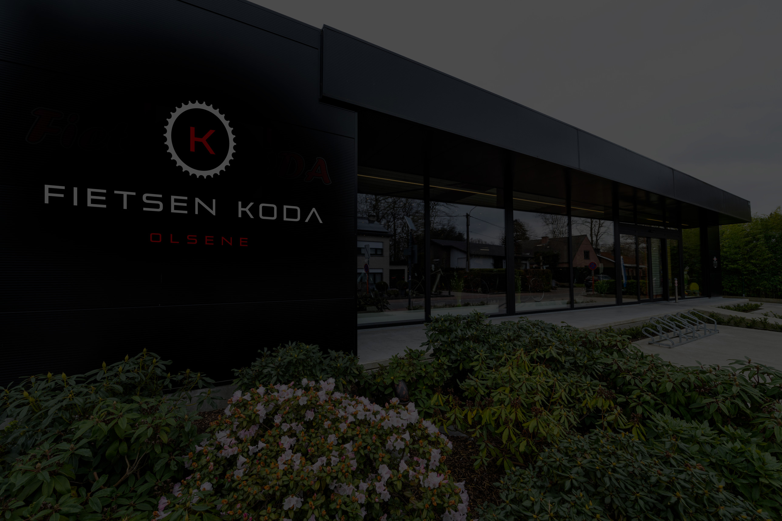 210322-KoDa014-Black