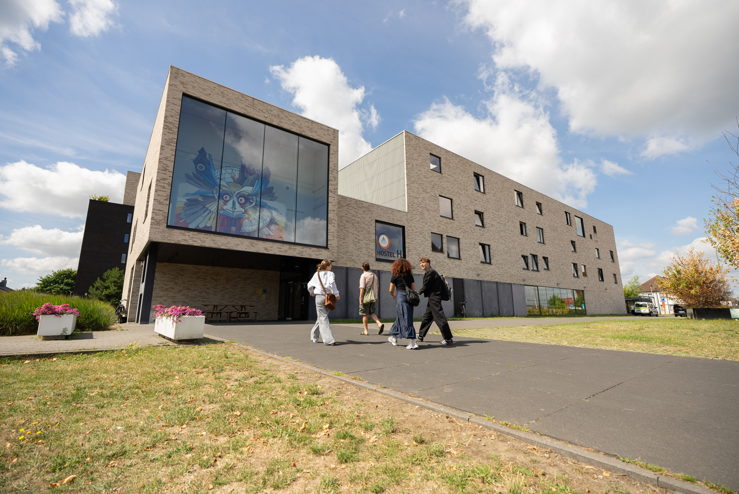 Hostel H 1