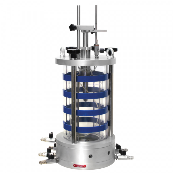 Double Wall Triaxial Cells for Unsaturated Tests0