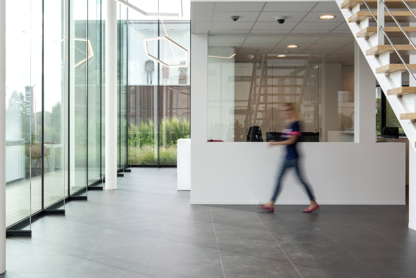Korelec-Showroom03-