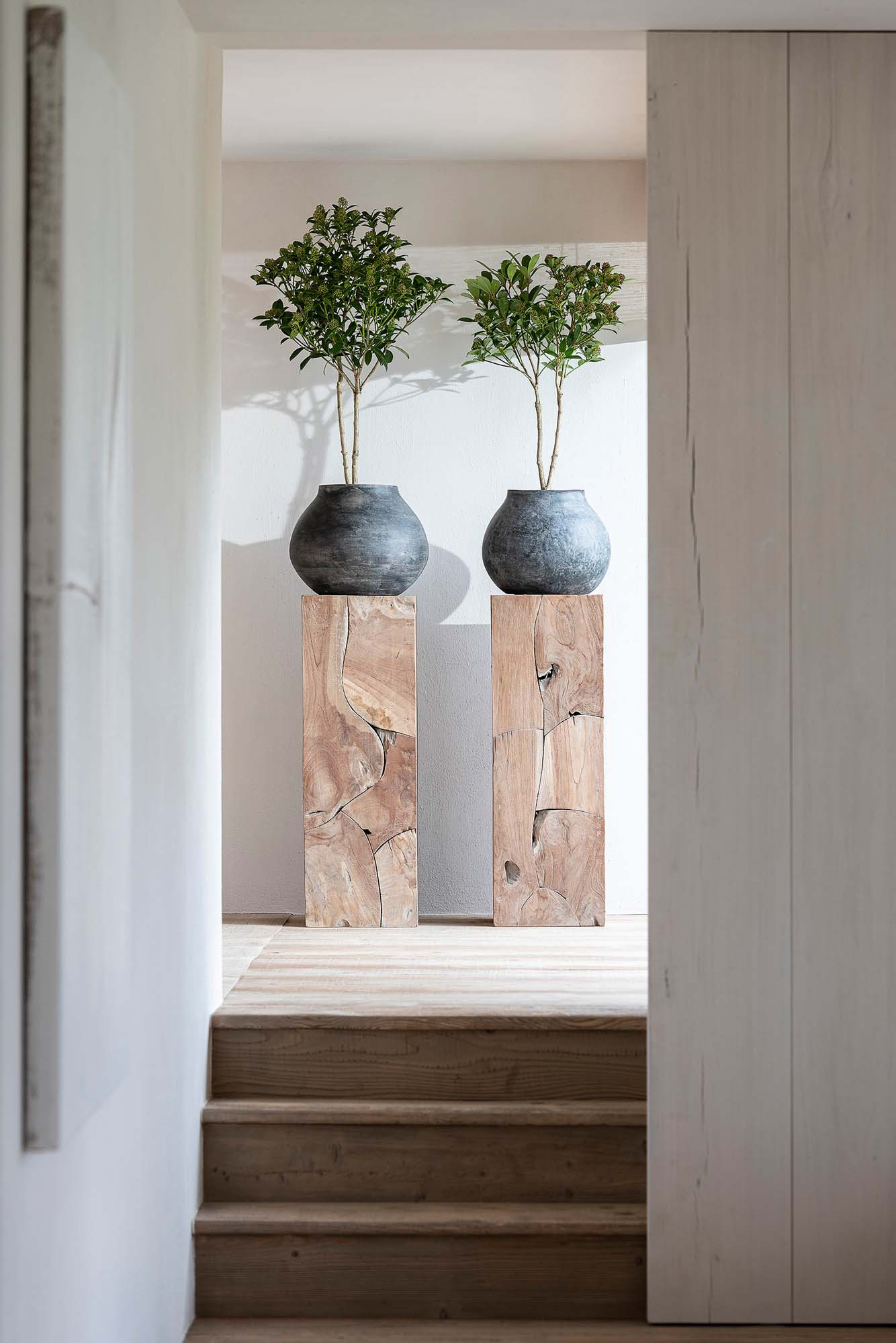 Gommaire-decoration-teak-furniture-console_ruby-G242-NAT-Antwerp