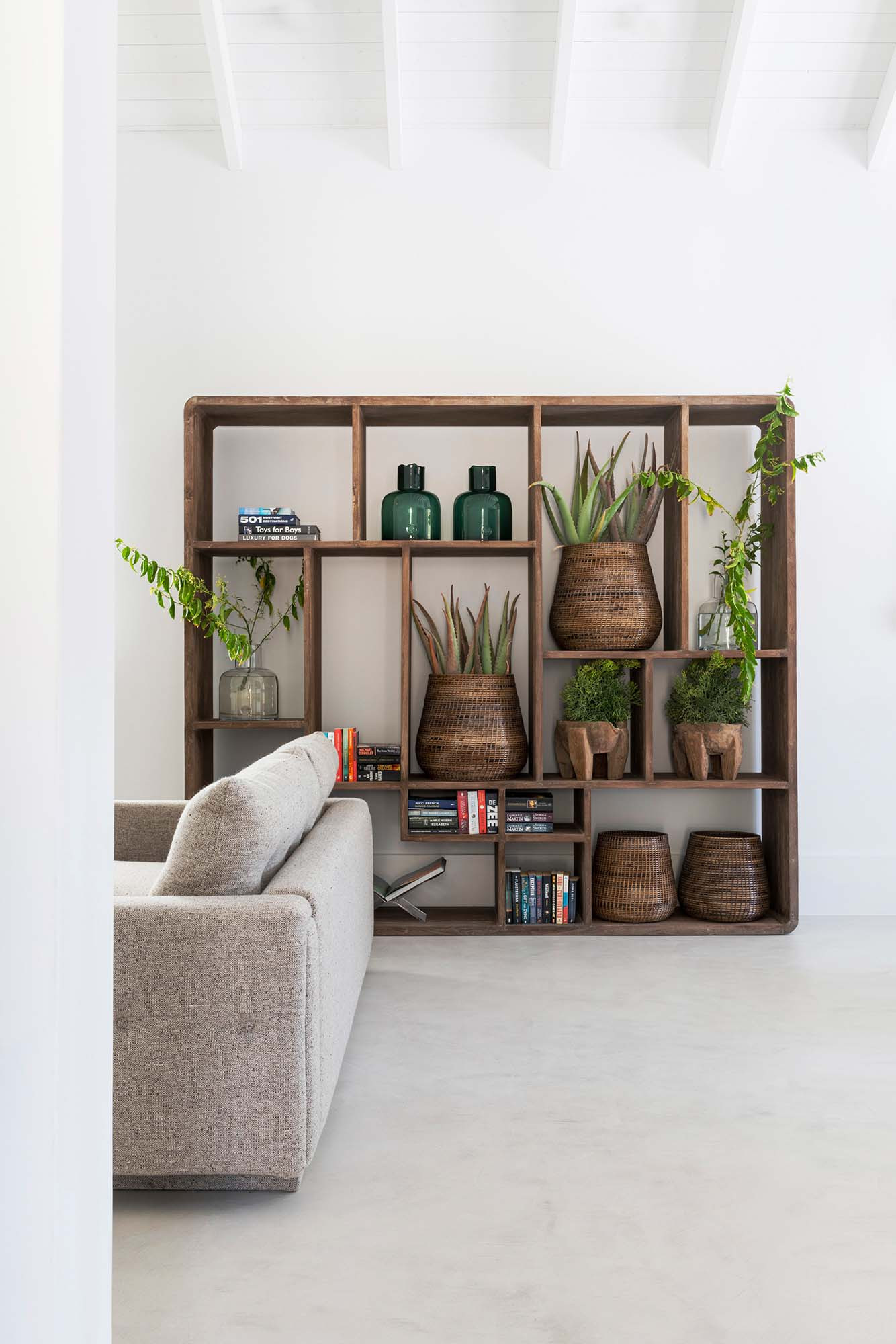 Gommaire-indoor-teak-furniture-cabinet_saar-G340L-AUT