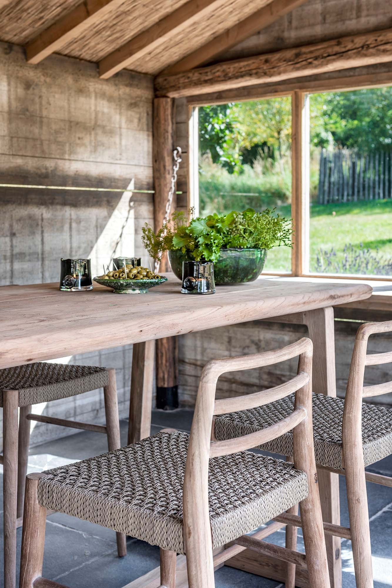Gommaire-outdoor-teak-furniture-bar_chair_jared-G405B-PE-AW-Antwerp