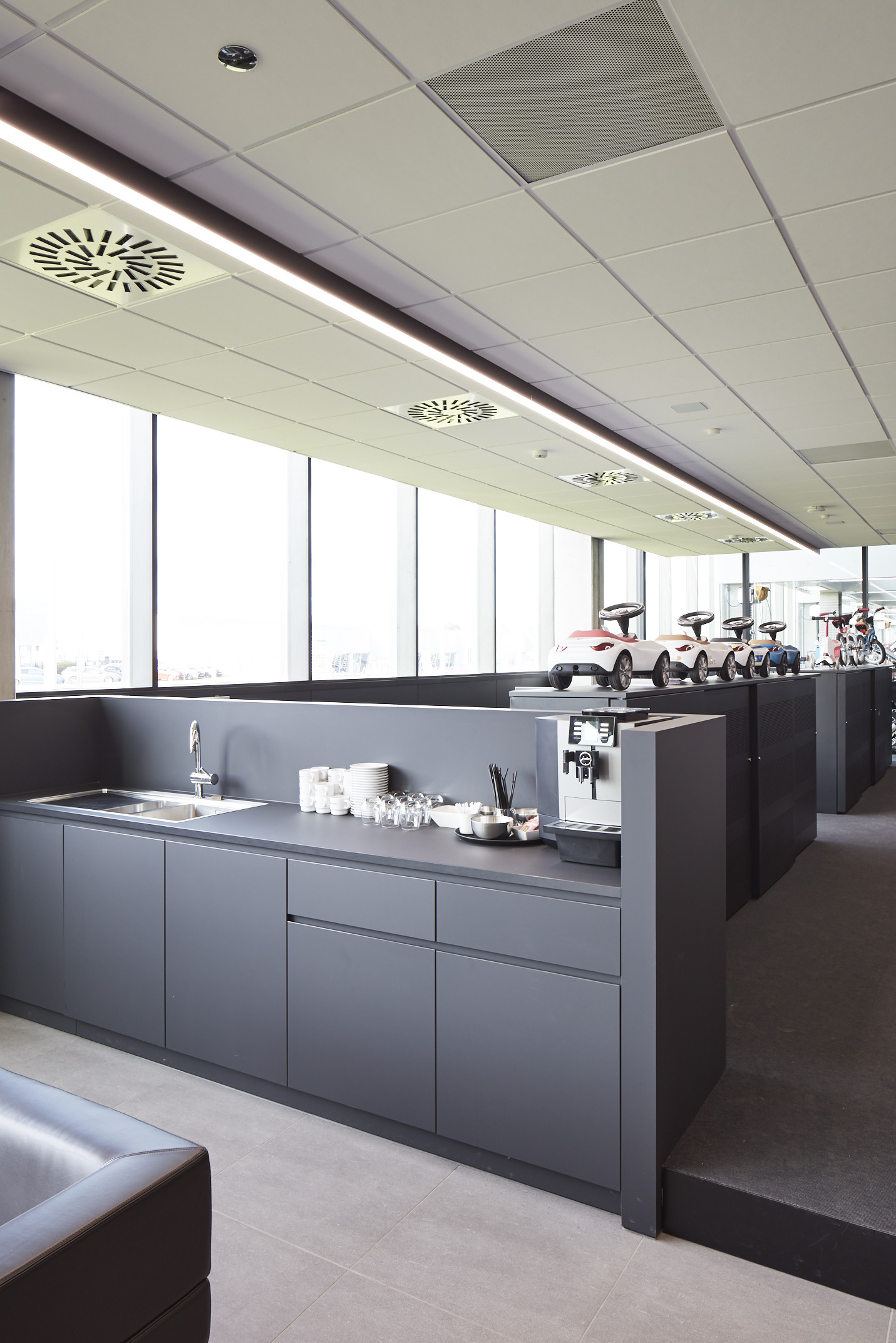 Roeselare : BMW – MINI Dejonckheere