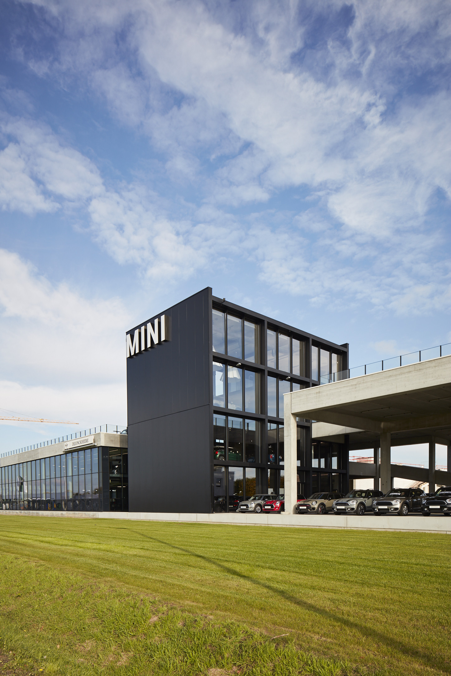 Roeselare : BMW – MINI Dejonckheere