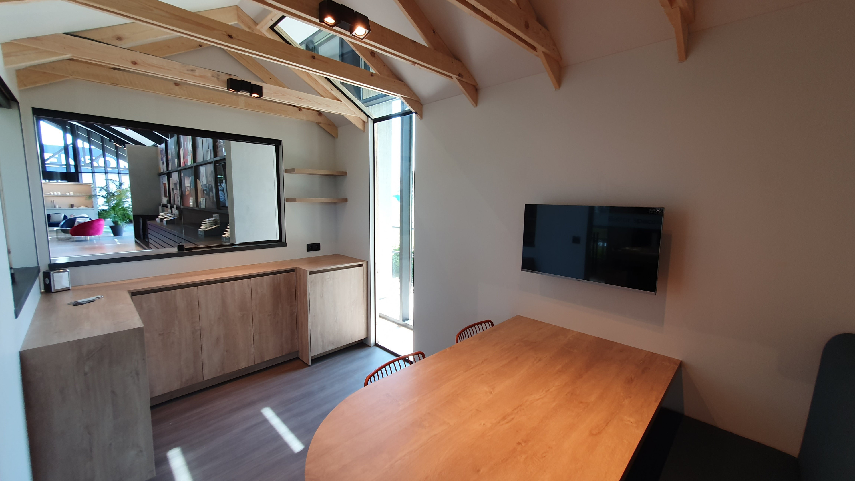 IVC GROUP - The Tiny House