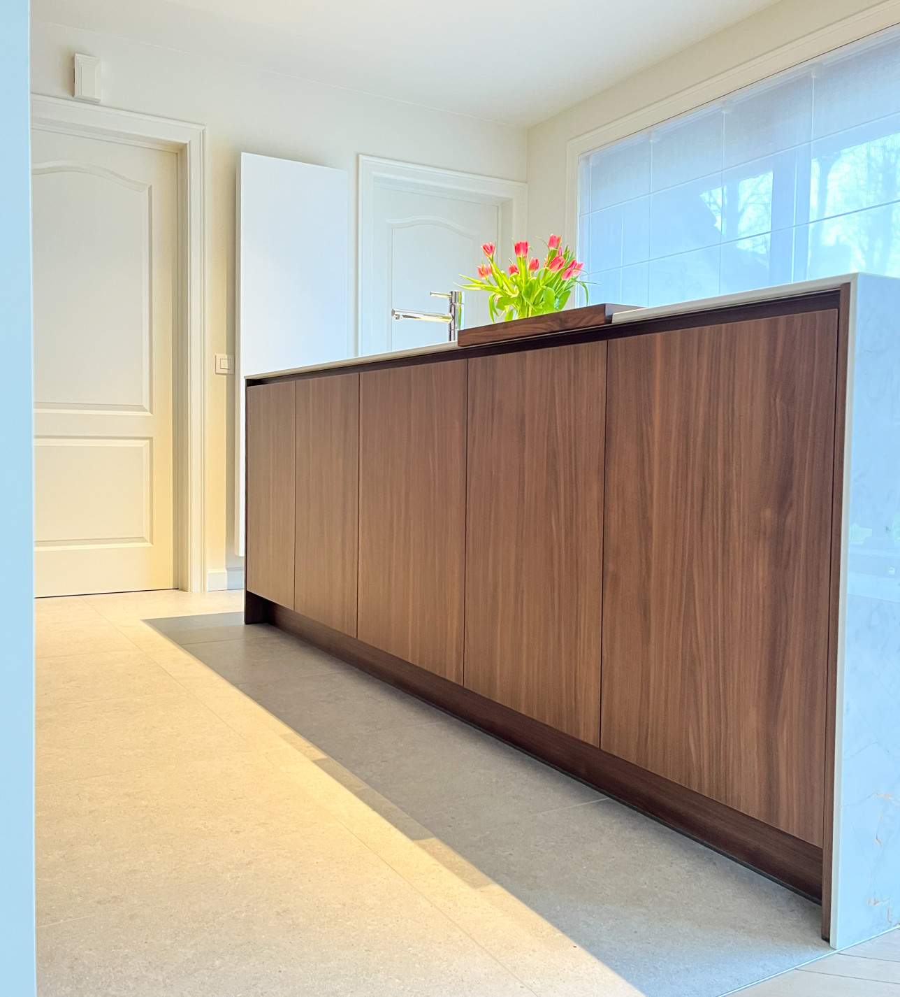 Walnut Medium Brown fronten