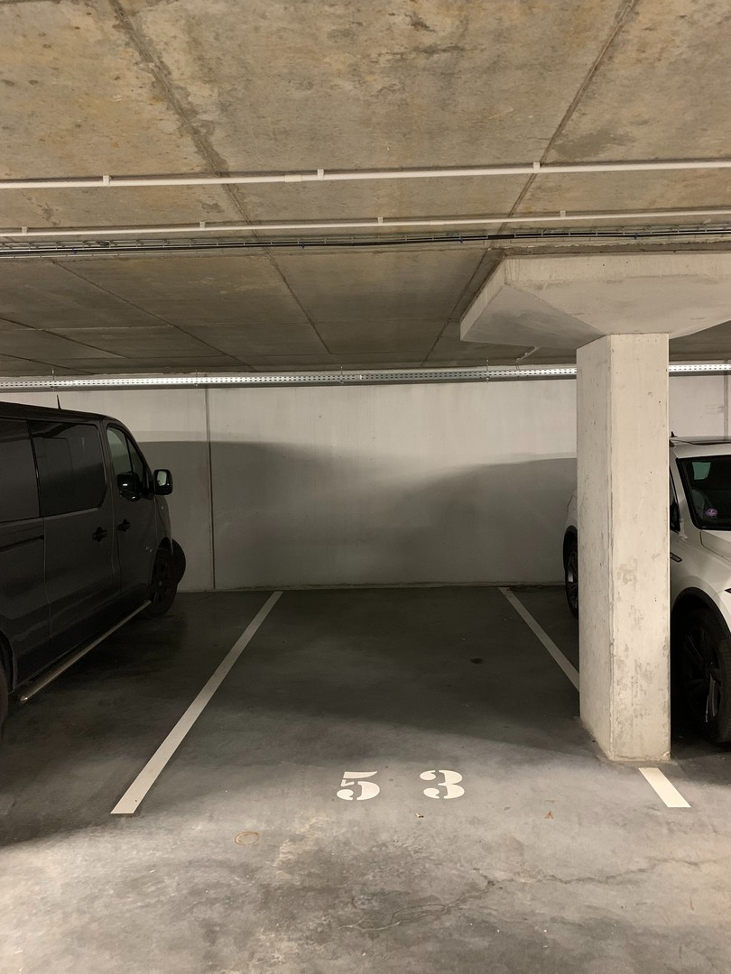 3746003084000003075