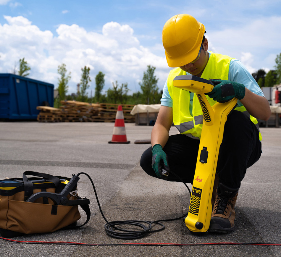Leica DT100 Precision Locator Solution - Brochure