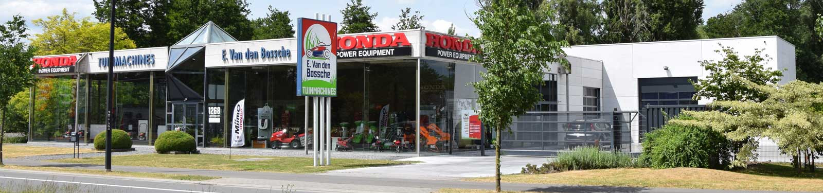 tuinmachines-van-den-bossche-showroom