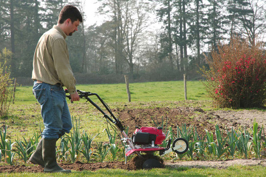 Tuinmachines-Vandenbossche-frees-in-werking