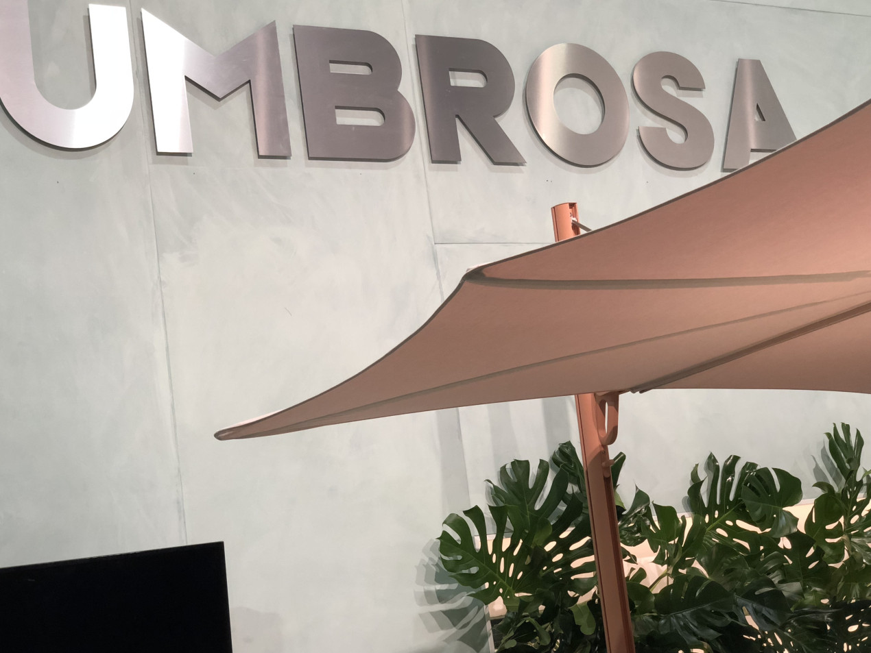 Umbrosa uni pink parasol@Interieur Umbrosa parasols Interieur12