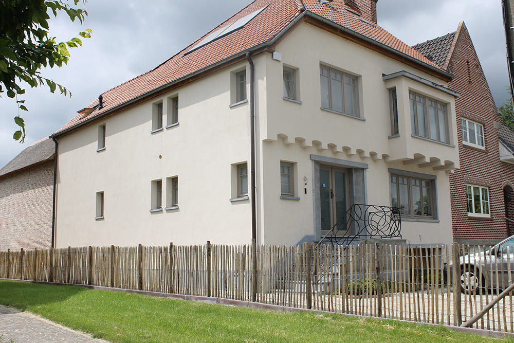 gebouw-gebogen-silicoonharssierpleister